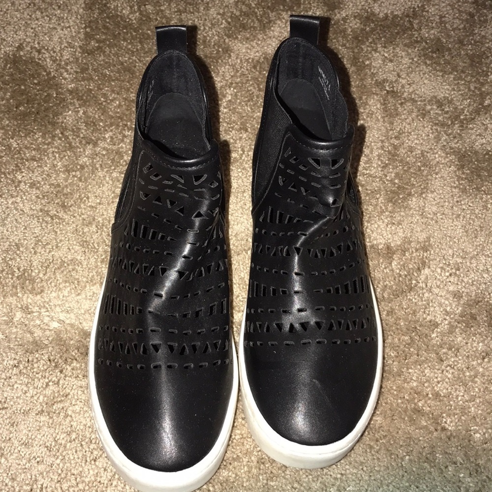 NEVER WORN!